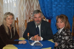 69572_b_leader7